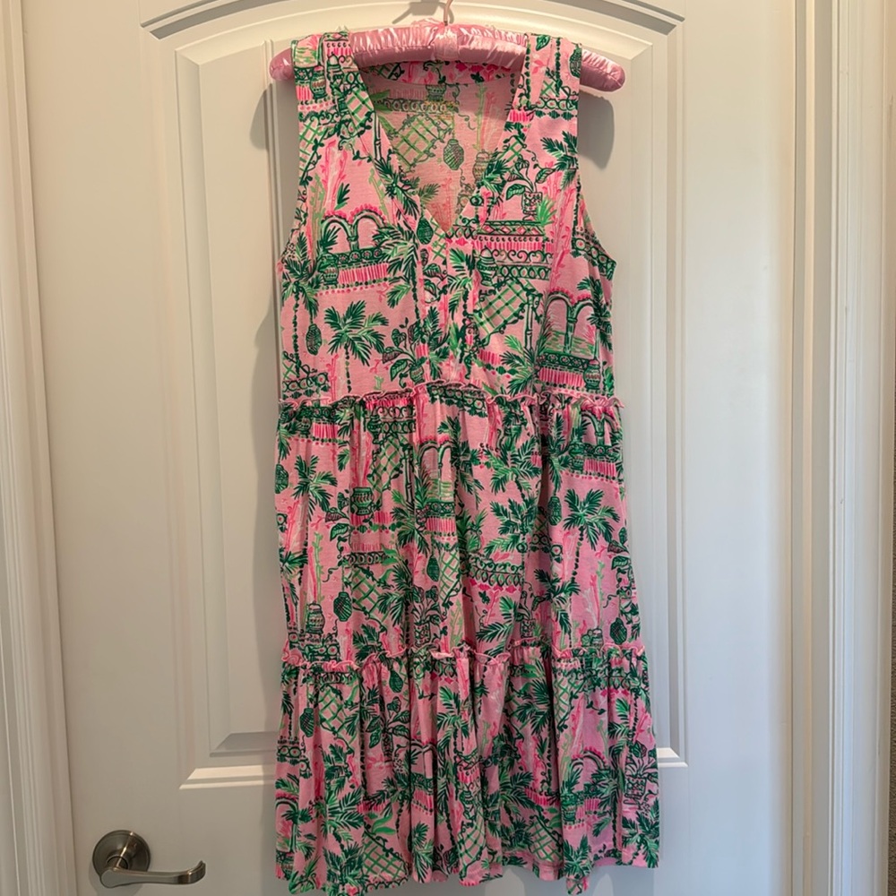 Wonderful Lily Pulitzer size, small pink and green S dress